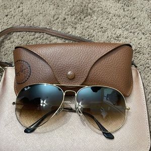 62mm Ray Ban Aviators with case